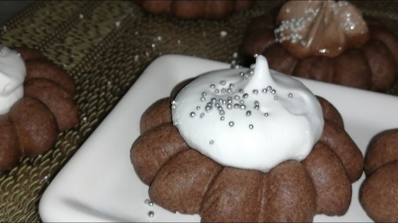 حلوة الوردة بذوق الشكولاته 😋 #حلويات2024 #اكسبلور #ترند #برستيج