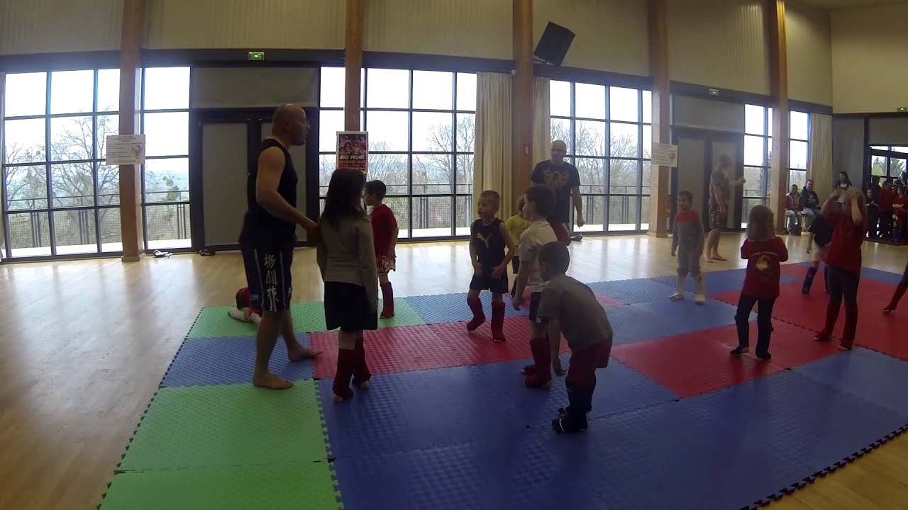 COURS KICK BOXING ENFANTS DE 5  A 7 ANS 72160 DUNEAU SARTHE