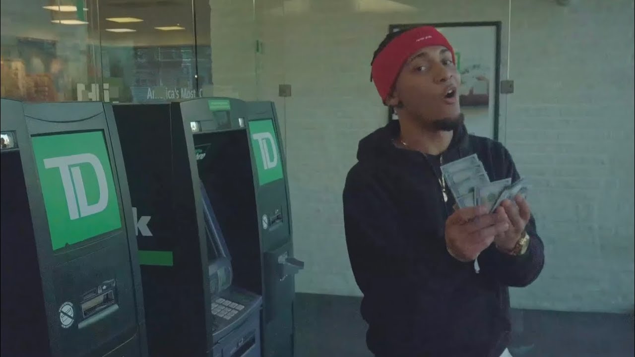LUIXO - EN EL BANCO (Official Video) [ Prod By TKAY ]