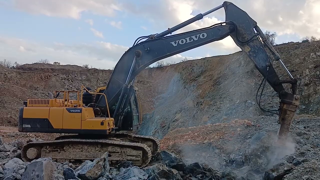 VOLVO EC 300 DL 