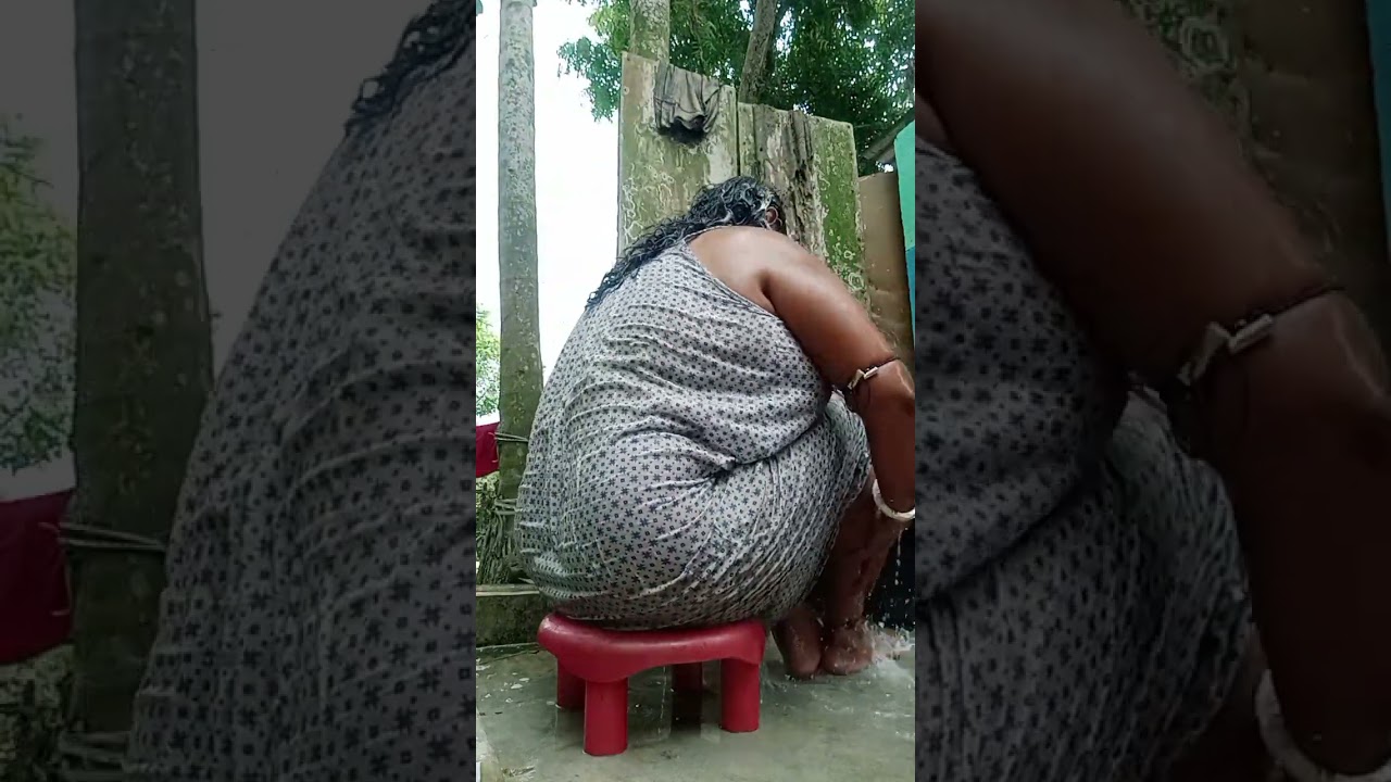আজ বৃহস্পতিবার ঘুম থেকে উঠতে দেরি হয়ে গেছে তাড়াতাড়ি করছি মা লক্ষ্মীর পুজো করার জন্য 🌺🙏🌺