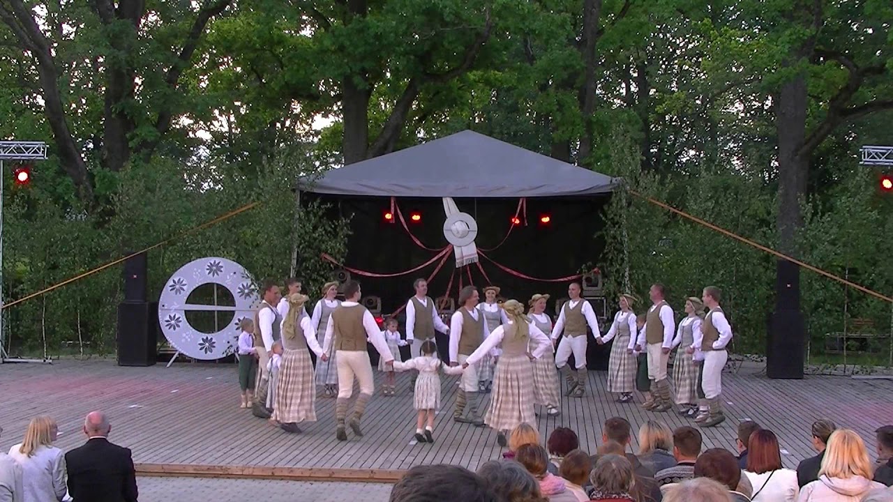 Ciemiņus gaidīdami