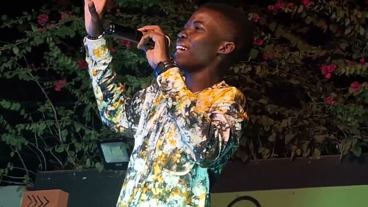 Deuxième passage de Delphin Le Slameur au Championnat National de slam poésie/ 12 e édition.