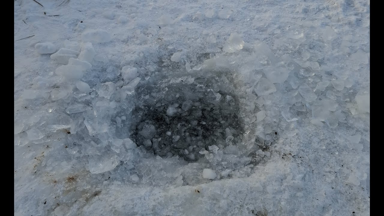 Making an ice hole on 20 cm (7.8 inches) thick ice with a kettlebell in 10 minutes