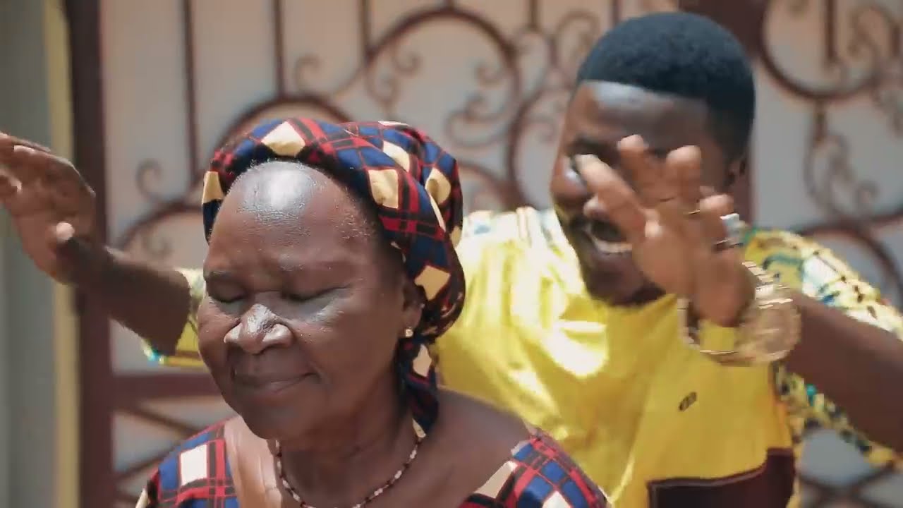 Greg Burkimbila - Halaalé (Clip officiel)