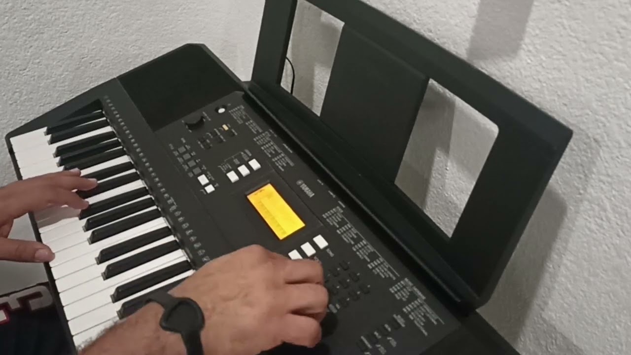 TECLADO YAMAHA PSR E343