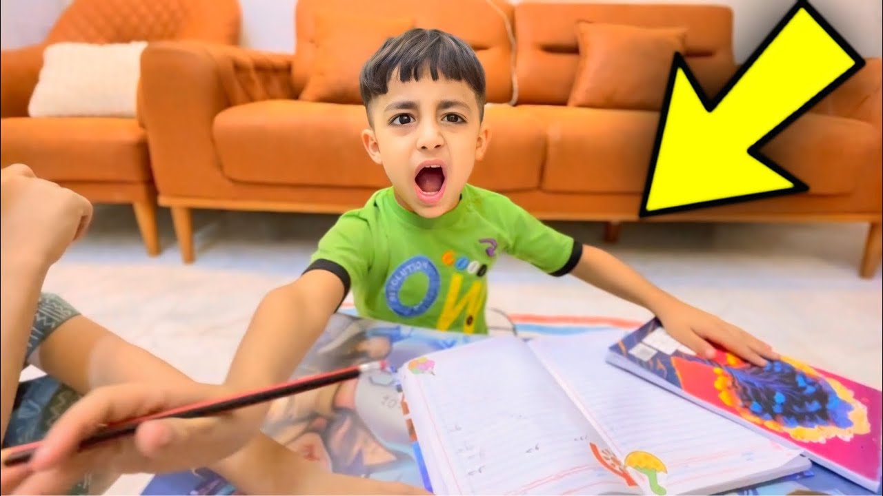 صار عصبي و طرد اصدقاء من البيت 🤣