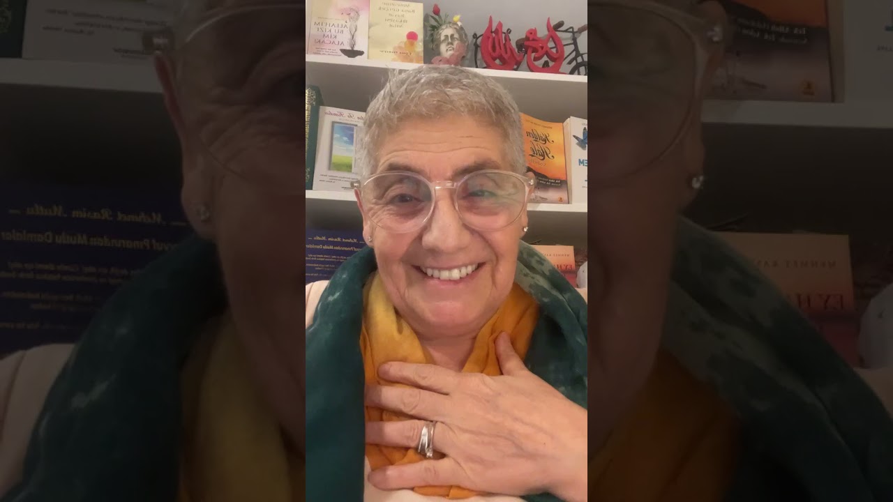 Allah Kuluna Üzülme  La Tahzen  diyor Şah Damarından Yakınım Diyor !  Daha Ne Desin !