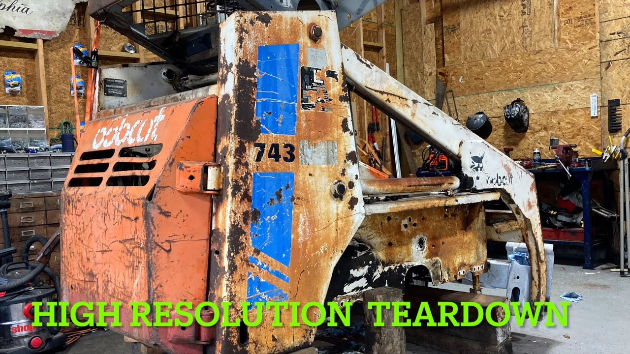Разборка кузова Bobcat 743