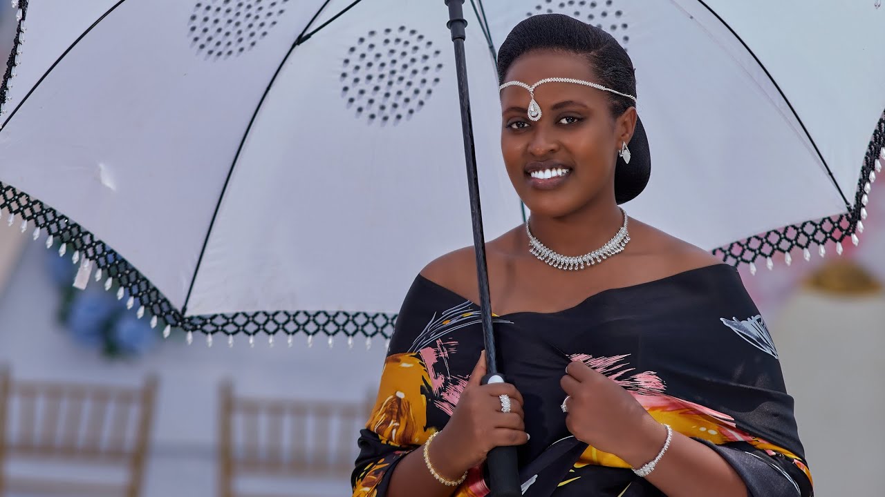 ANNET'S KUHINGIRA @ Roja photography 
