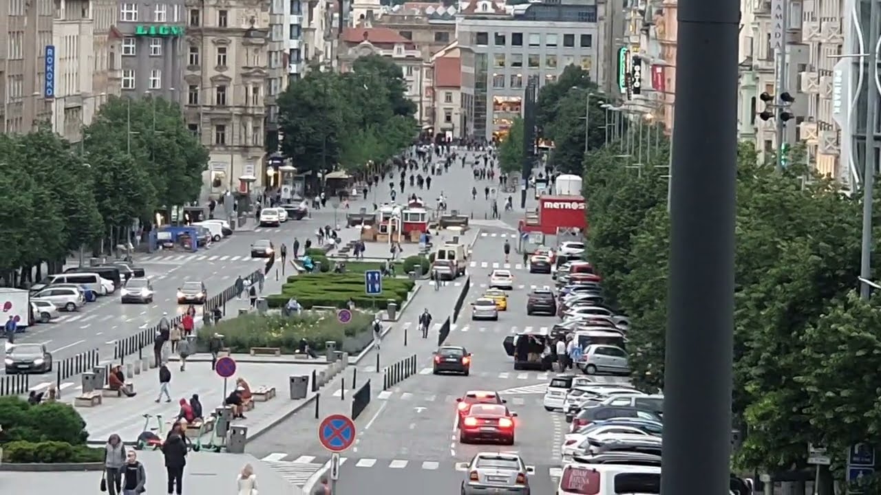 Vaclavske namesti cameras live online Praha Czech Republic