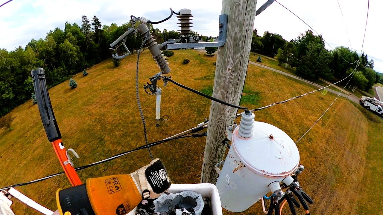 Arcing equipment trouble call! - Full video
