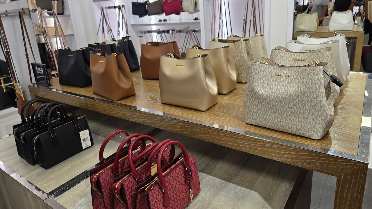 🛍Аутлет MICHAEL KORS~ СКИДКИ ДО 70%~ 👜СУМКИ~ 👠ОБУВЬ~ 👛КОШЕЛЬКИ И МНОГОЕ ДРУГОЕ~ ДАВАЙТЕ ПРОСМОТРЕТЬ