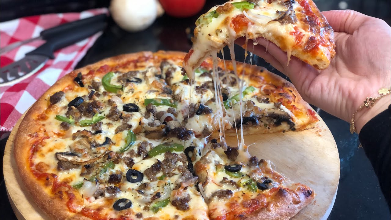 بيتزا احسن من المطاعم بألف مرة 🍕 La meilleure recette de pizza mieux que celle des restaurants