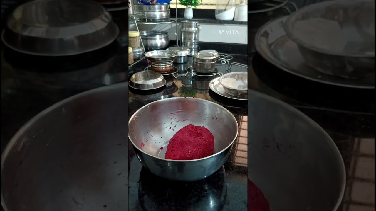 🌿❤️लाल रंगाची चवदार जादू – बीट पराठा🍽️🌸