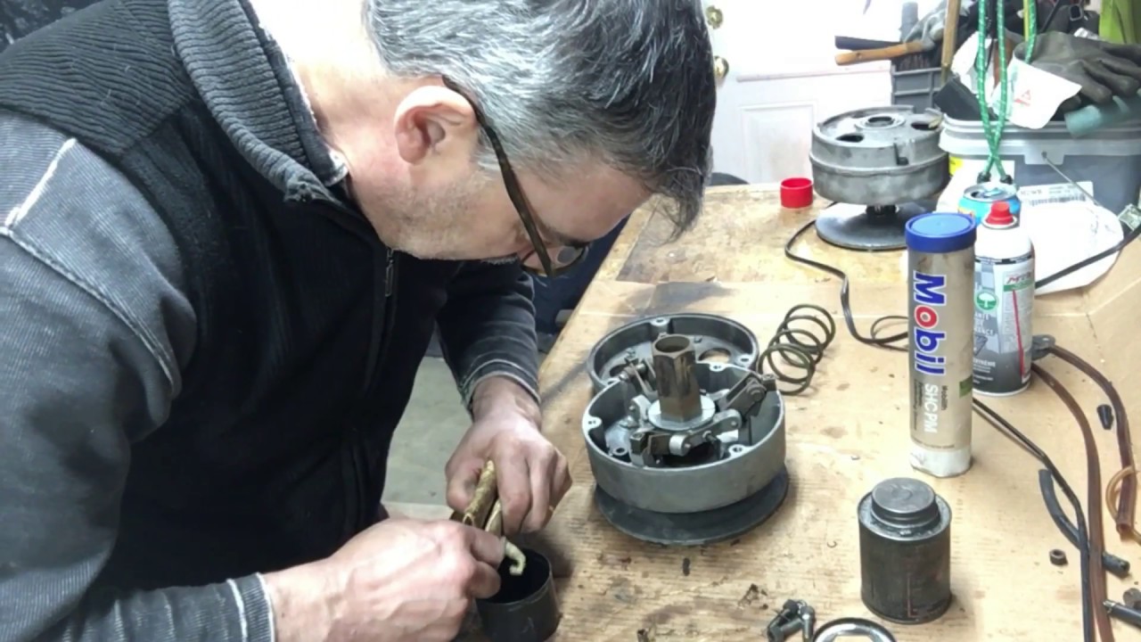 Arctic Cat Jag 3000 removing & servicing clutch