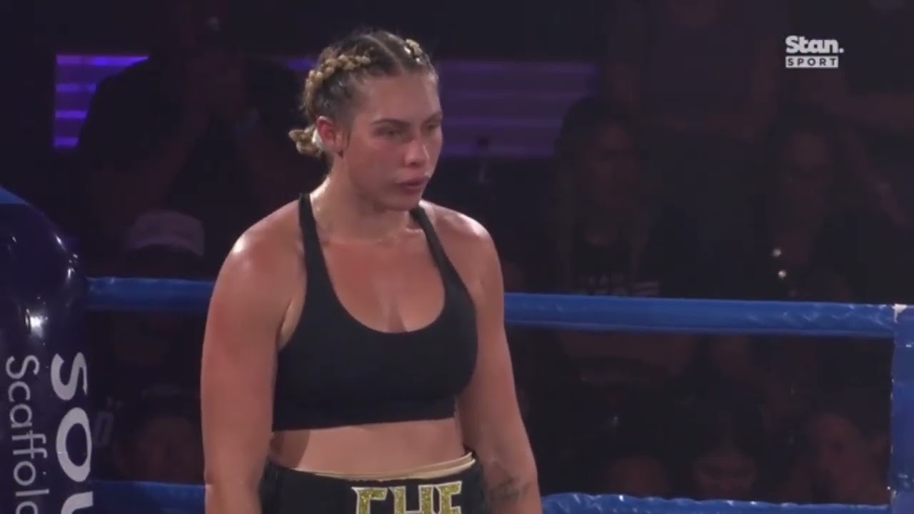 Che Kenneally vs Sequita Hemingway Full Fight.