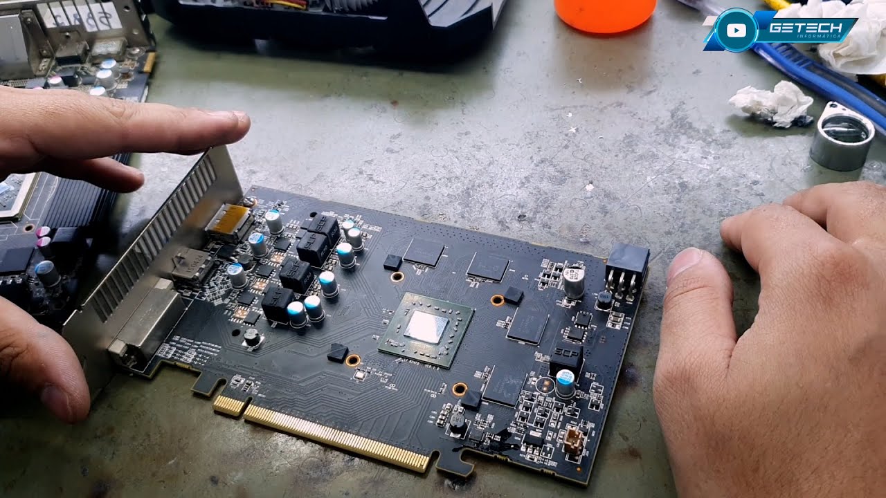 Placa de Vídeo RADEON R7 360 não gera imagem - Troca de Capacitores resolveu o problema!