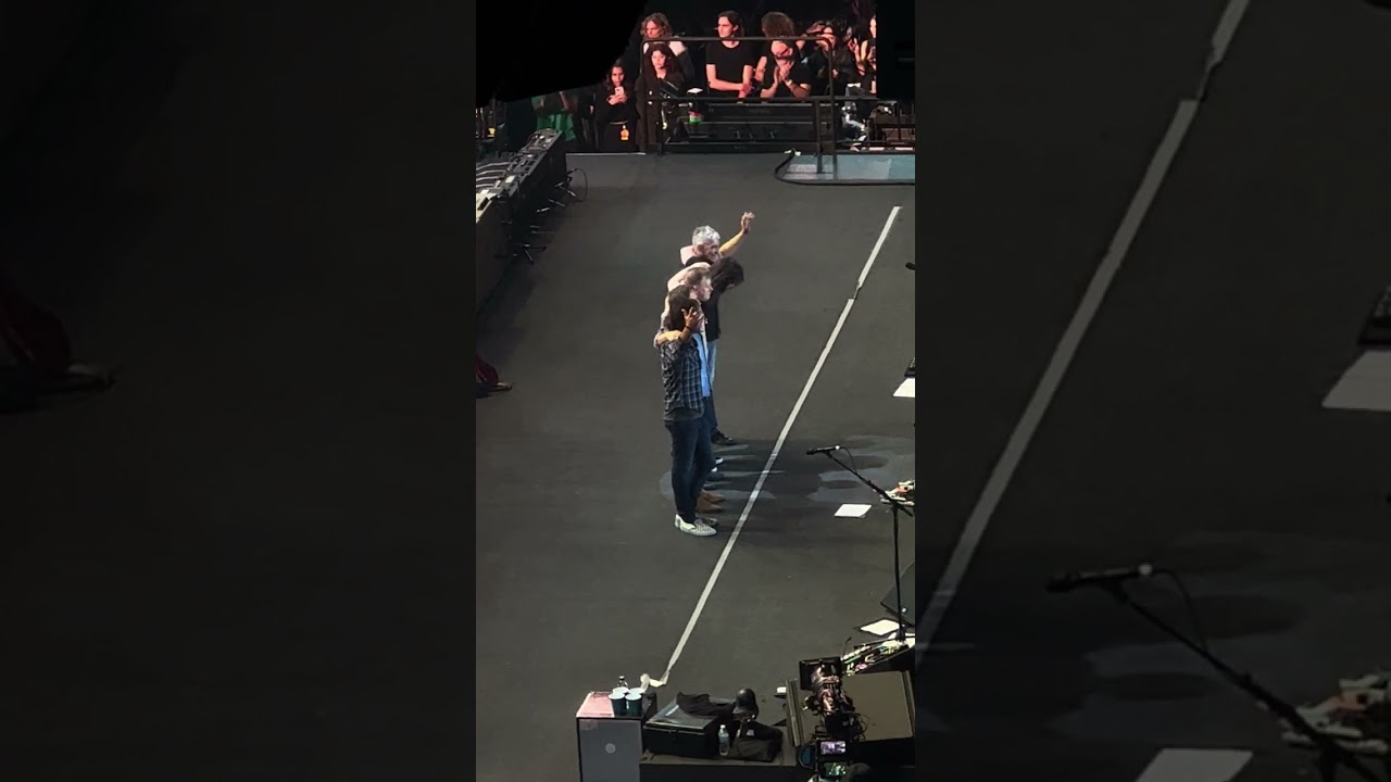 Foo Fighters: “Everlong” Chad Smith Taylor Hawkins Tribute Concert Kia Forum