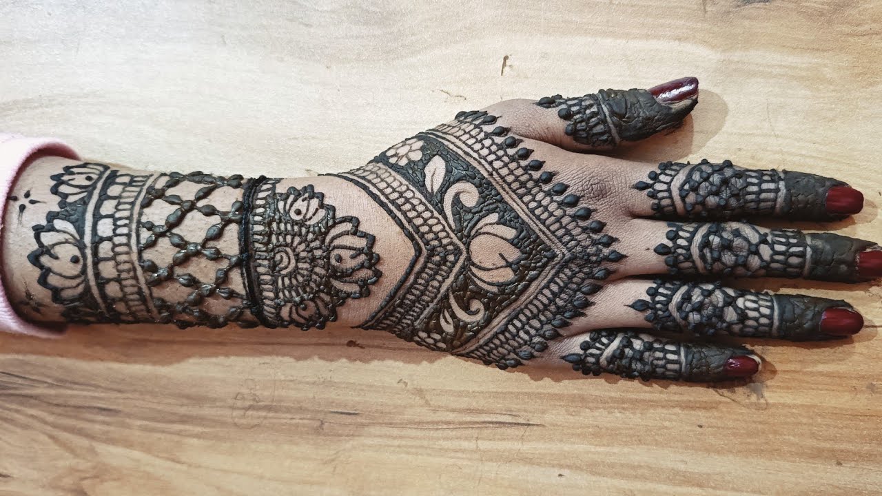 New beautiful letest mehndi design back hand! New easy mehandi design#mehndi #mehndidesign 