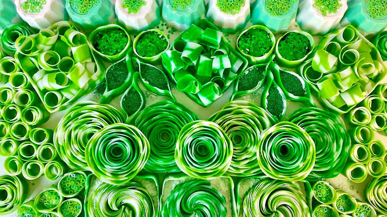 ⭐ASMR Soap⭐ Crushing soap boxes with starch, soap roses. Baking soda. More satisfying video.