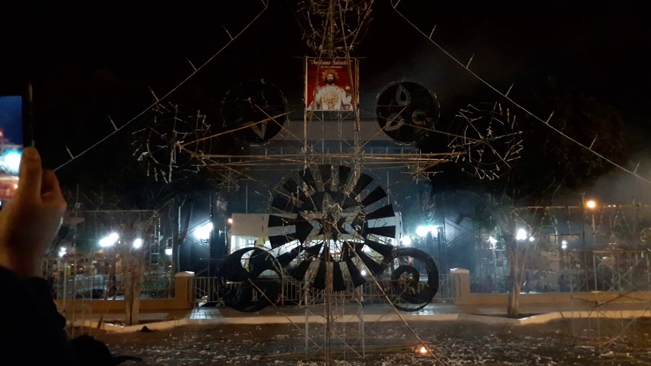 QUEMA DE CASTILLO Y SHOW DE BOMBARDAS EN HONOR AL SANTÍSIMO SALVADOR DE PACHACÁMAC 2017