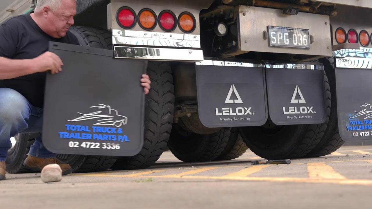LELOX's Quick Release Mudflap Clamp - clearing a stuck rock