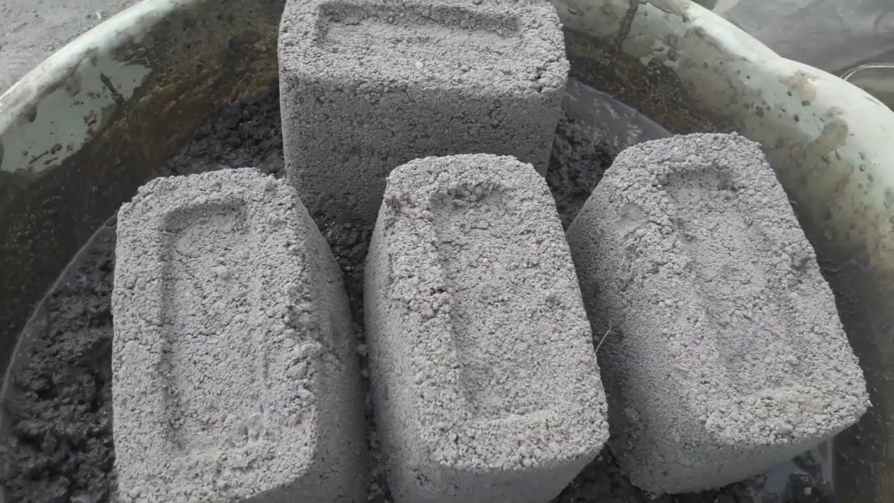Crunchy gritty ice cream boxes crumbling over dry floor+crumbling in tub ASMR video 💦🔥🤤🎈