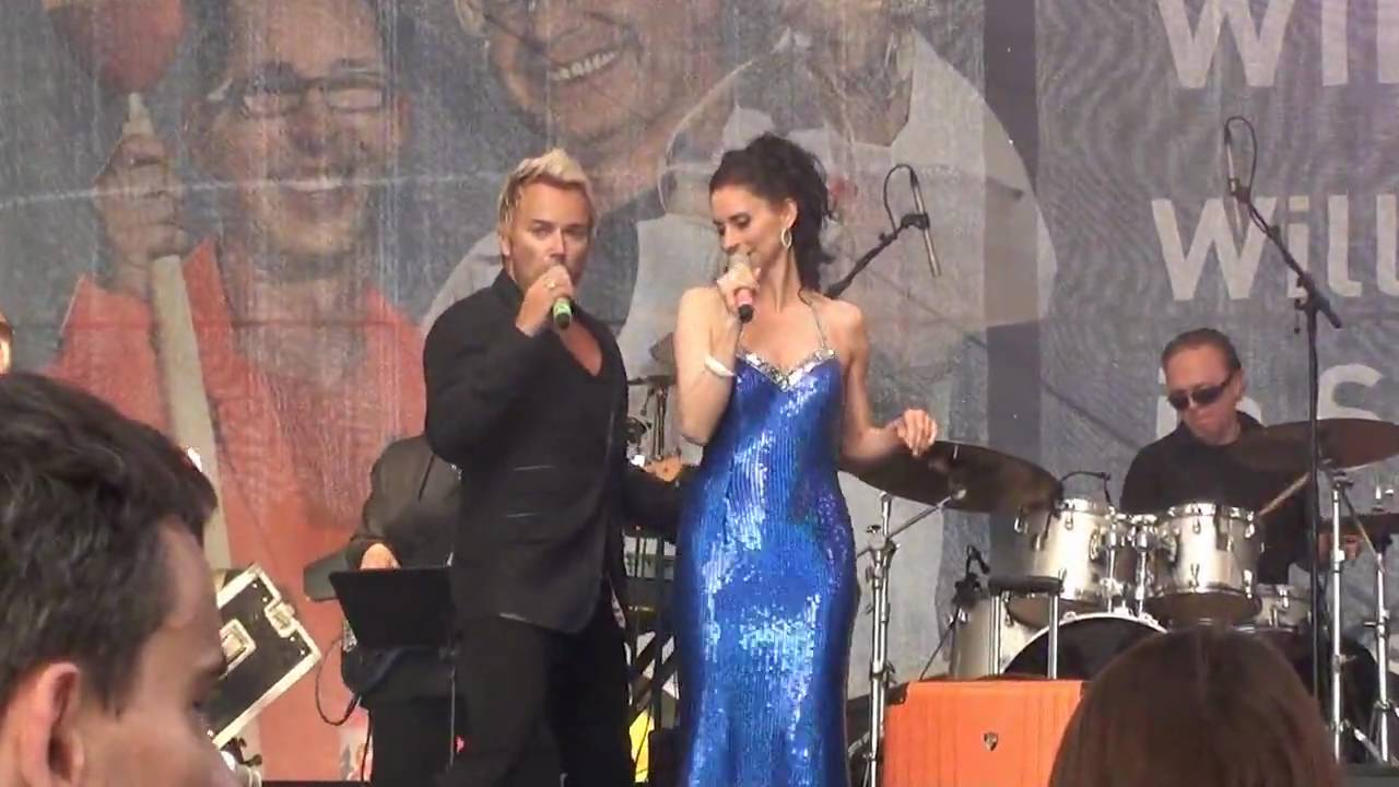 Pia Douwes und Uwe Kröger - The Time of my Life.avi