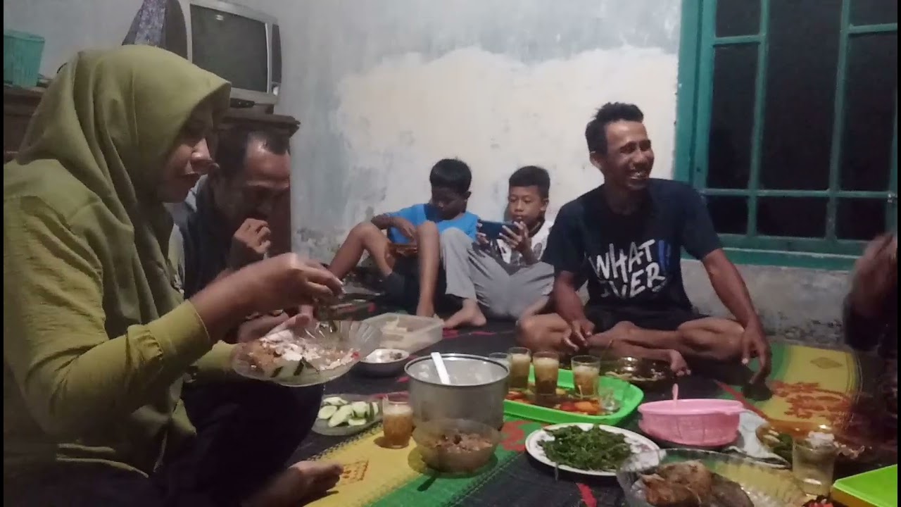 .Bukber Bareng Keluarga Marbalak Pringombo Di Rumah Uti