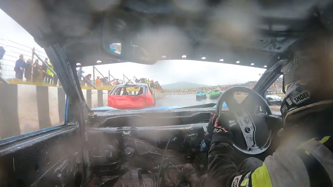 Incar--227 Gavin Taylor warton 1600 silver roof race 8-9-24