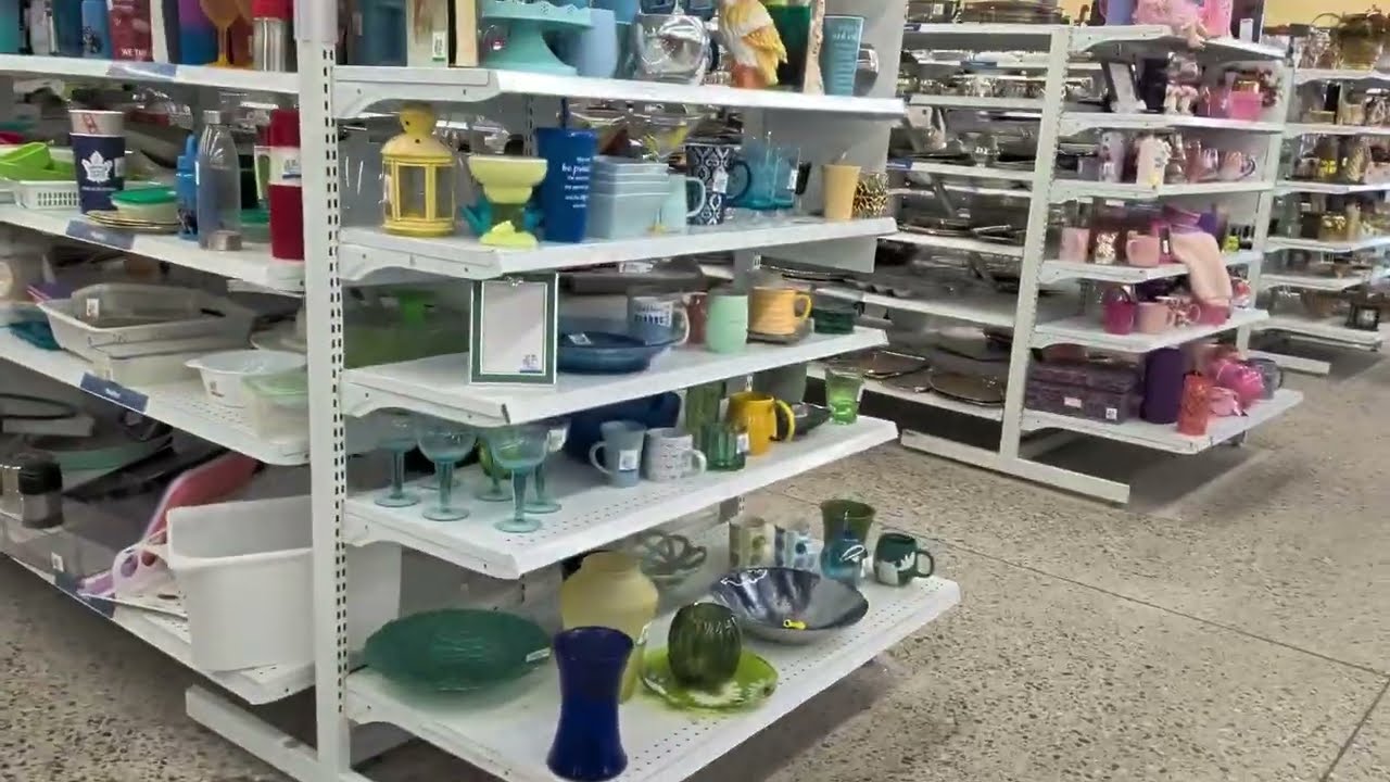 Thrift with me! Value Village in Mississauga Ontario 