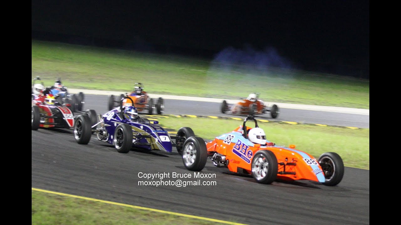 Formula Vee Night Racing! Sydney Motorsport Park 2020 RD 3 Race 3