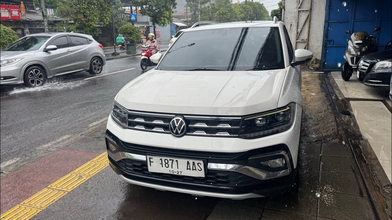 Mercy ML250 Toyota Harrier dan Volkswagen T-Cross di Arjuna Motor Jatiwaringin 