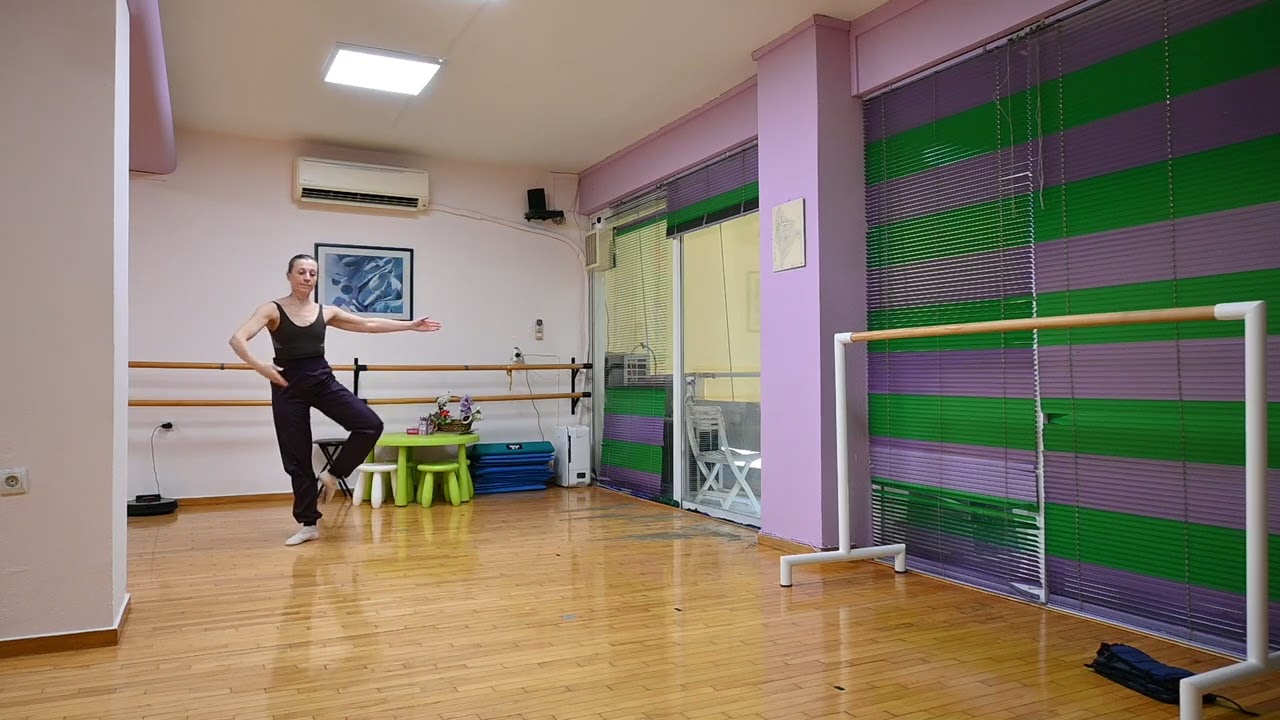 ADAGE DISCOVERING REPERTOIRE LEVEL 2