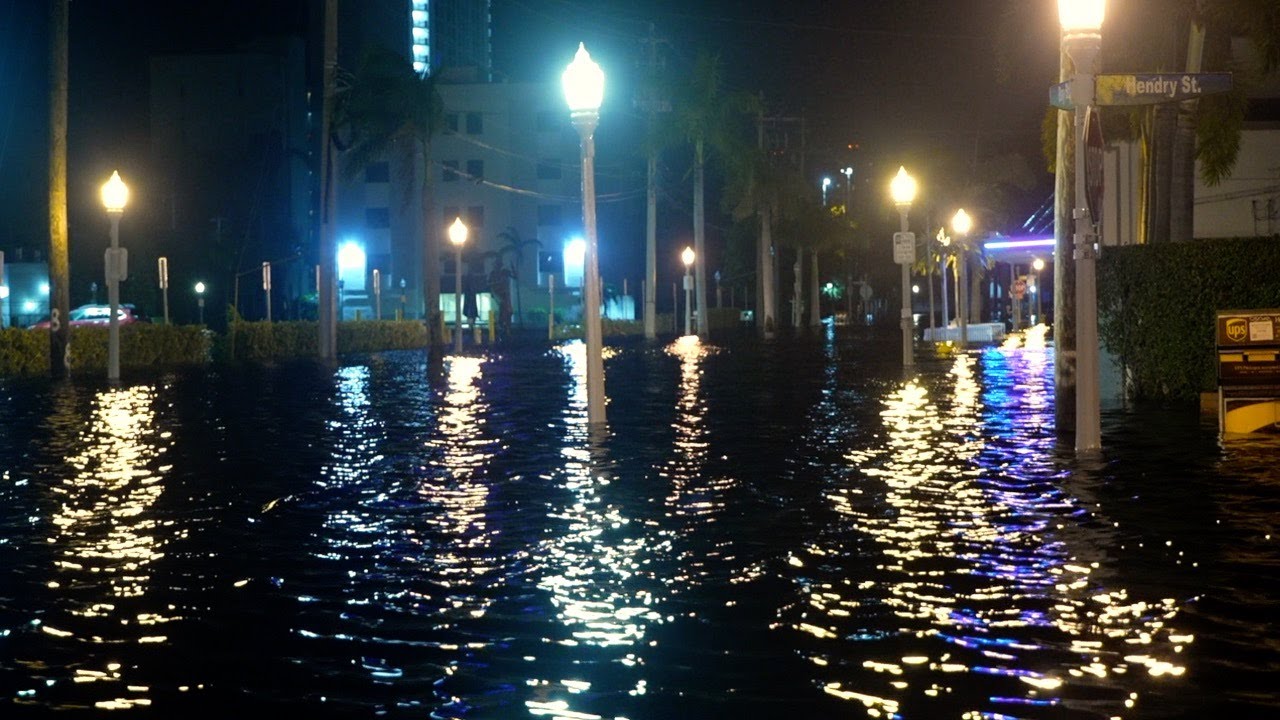 'The anxiety is high’: Hurricane Helene floodwaters submerge Downtown Fort Myers, residents on edge