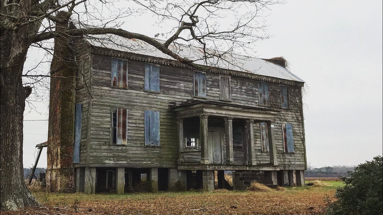 200 year old Abandoned Plantation House in North Carolina
