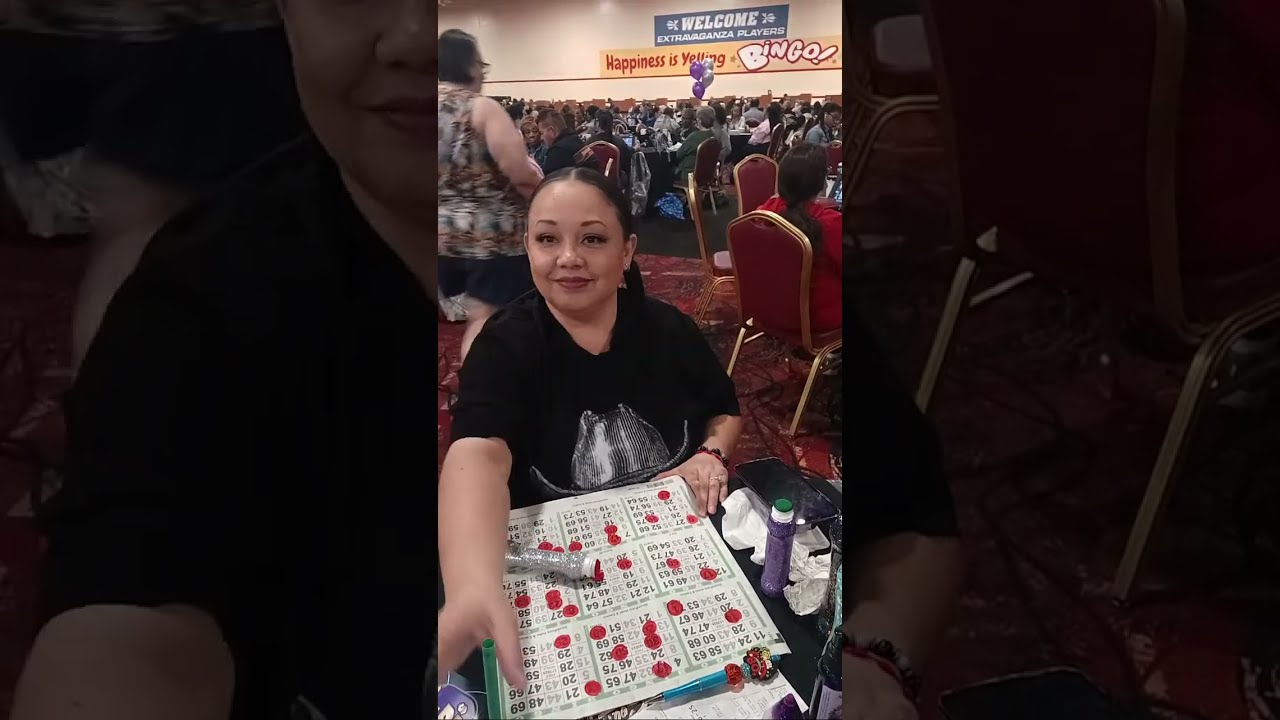 Come with me to play bingo in Vegas! Did I win 50k?! 😱