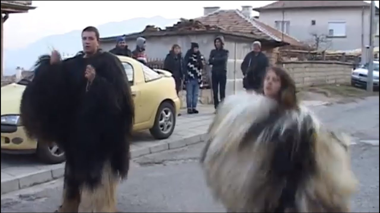 Сурва 2017 г. в Симитли, ул 