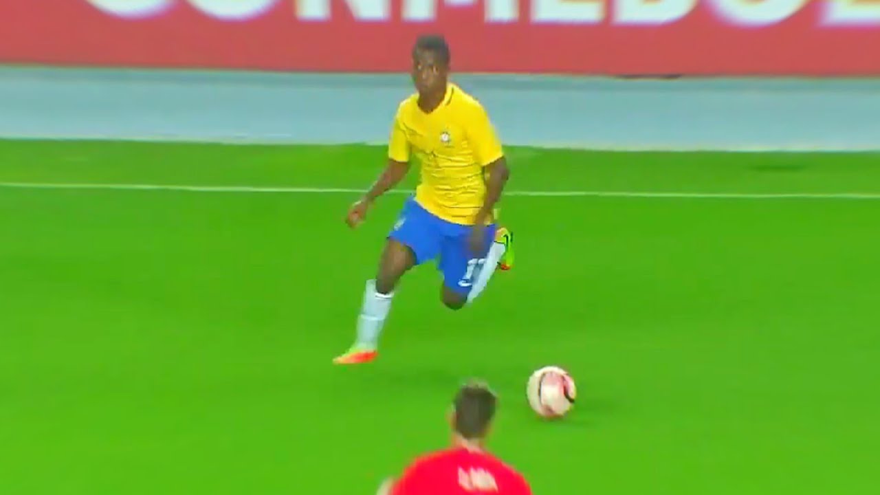 Vinicius Jr com 16-17 anos já era ASSUSTADOR no Brasil!
