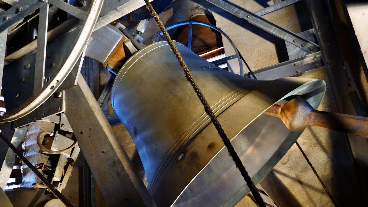 Dürnau bei Bad Buchau (D - BW) Die Glocken der Pfarrkirche St. Johannes Baptist