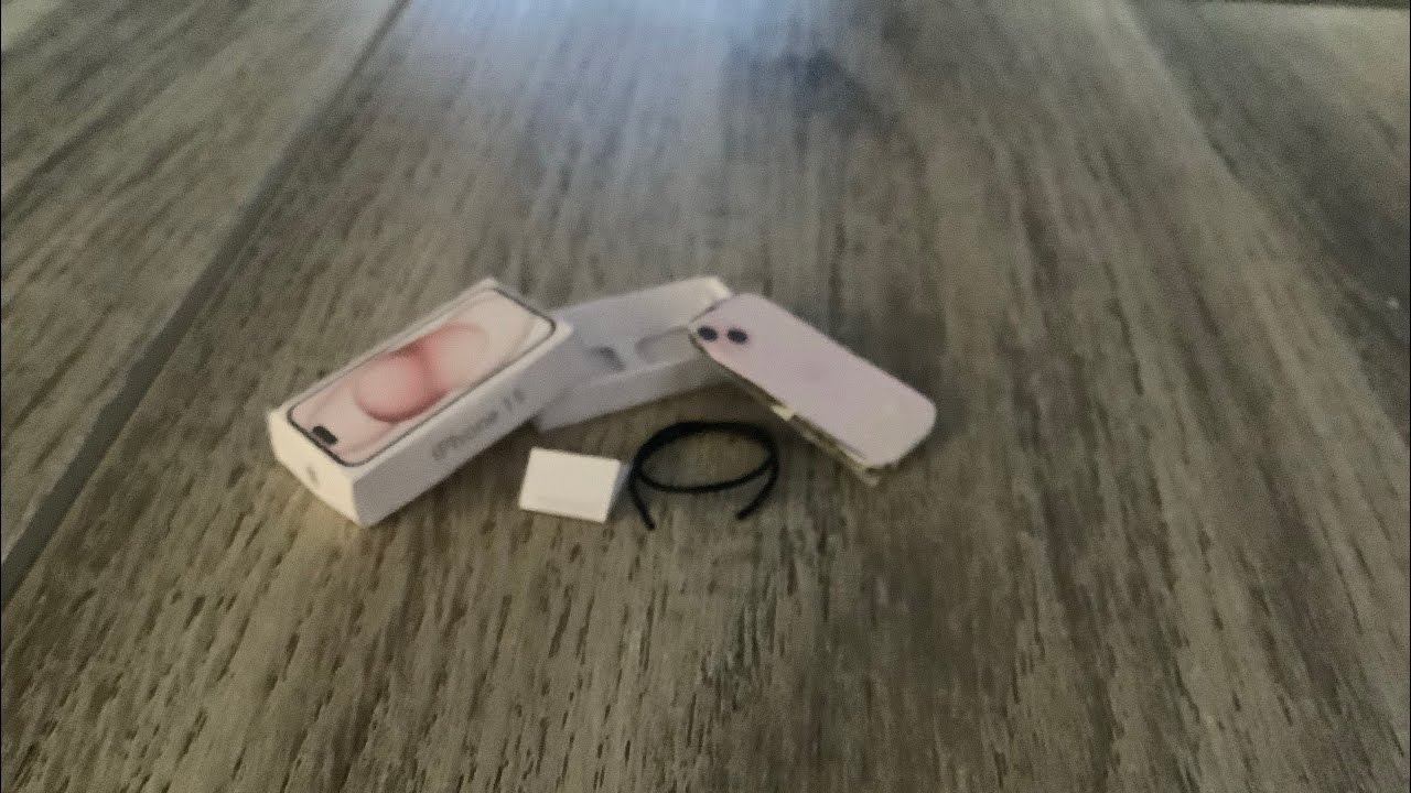 iPhone 15 miniature paper craft 