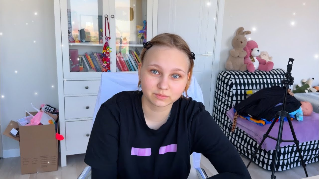 ВЛОГ Установили ДВЕРИ в нашей квартире ! Уборка в комнате Алисы ! Моем окна в доме 🏡!