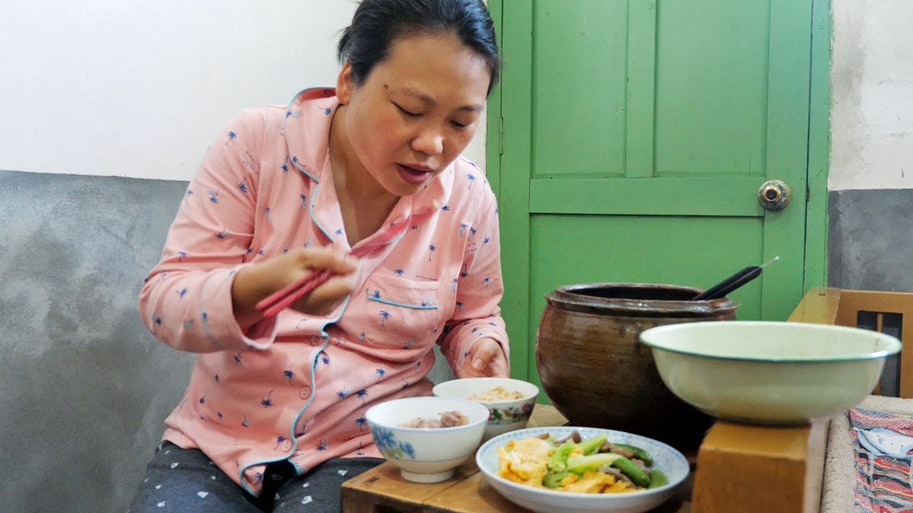 坐月子第9天，婆婆做的月子餐黃豆排骨湯，忍不住多吃了幾口