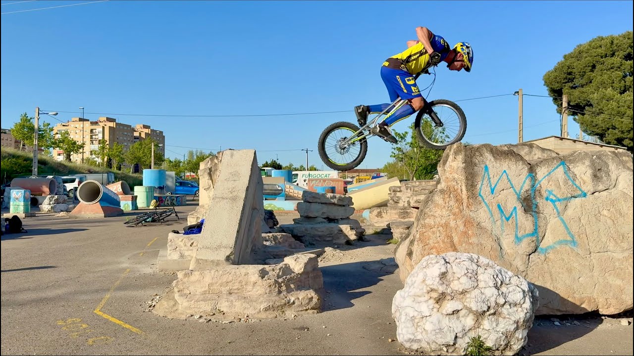 Eloi Palau en Zaragoza Trial Bike.