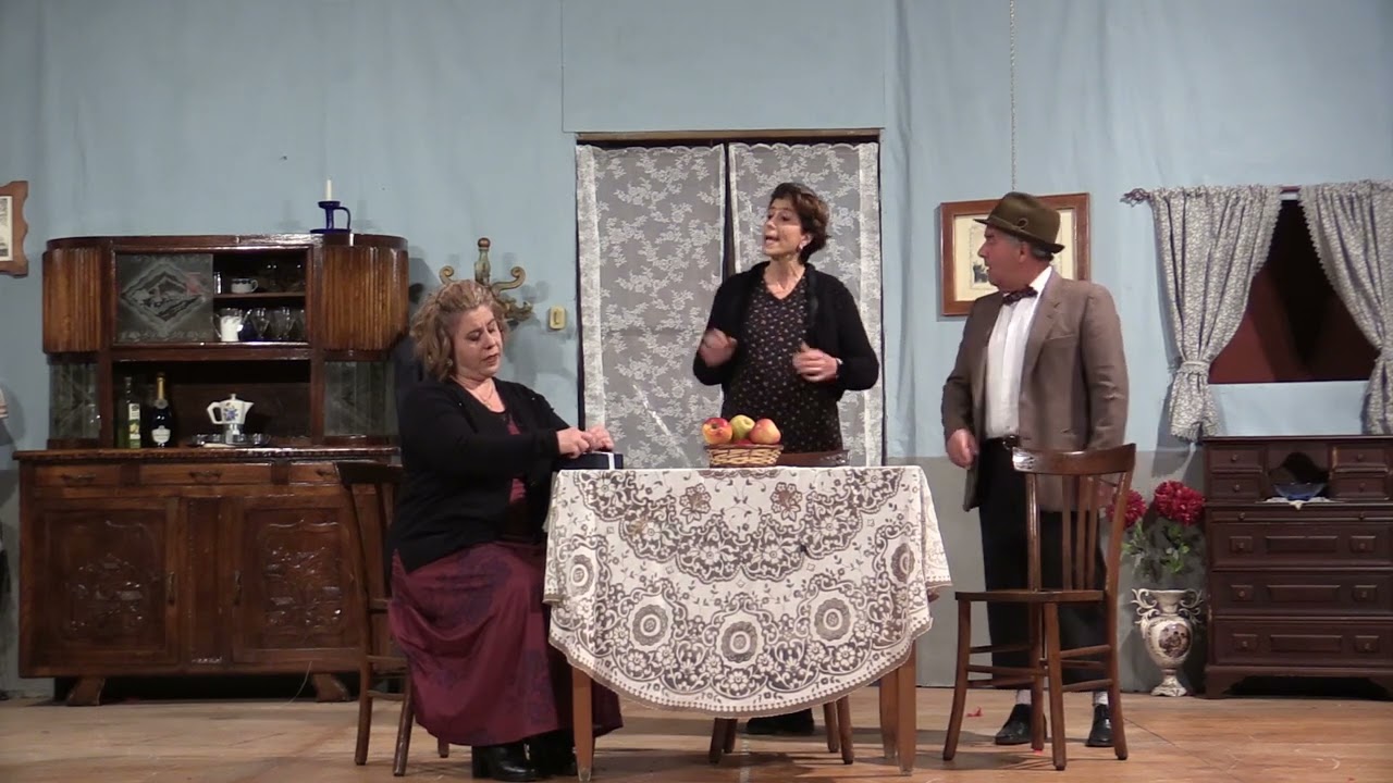 GRUPPO TEATRALE RI_ECCOCI - DONNA CHIARINA PRONTO SOCCORSO