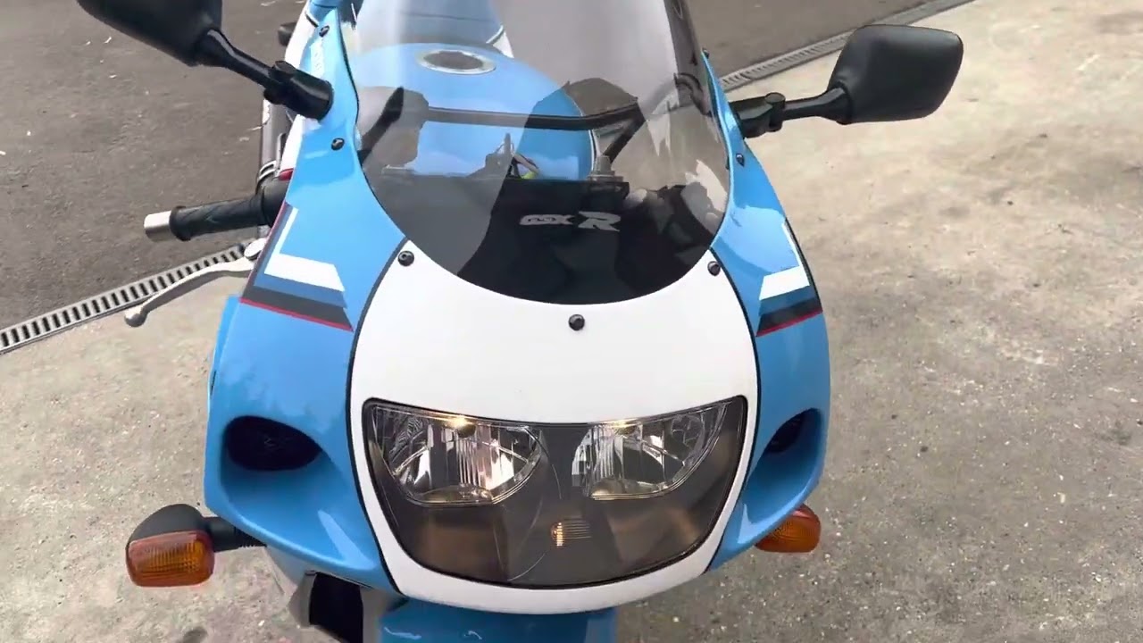 GSXR600 Suzuki team classic start up