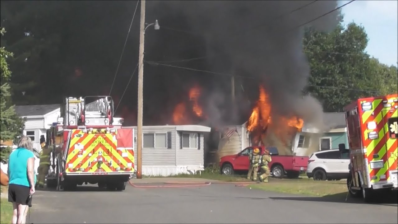 [Early Arrival] Dover, NH Fire Department Working at a Well Involved Mobile Home Fire