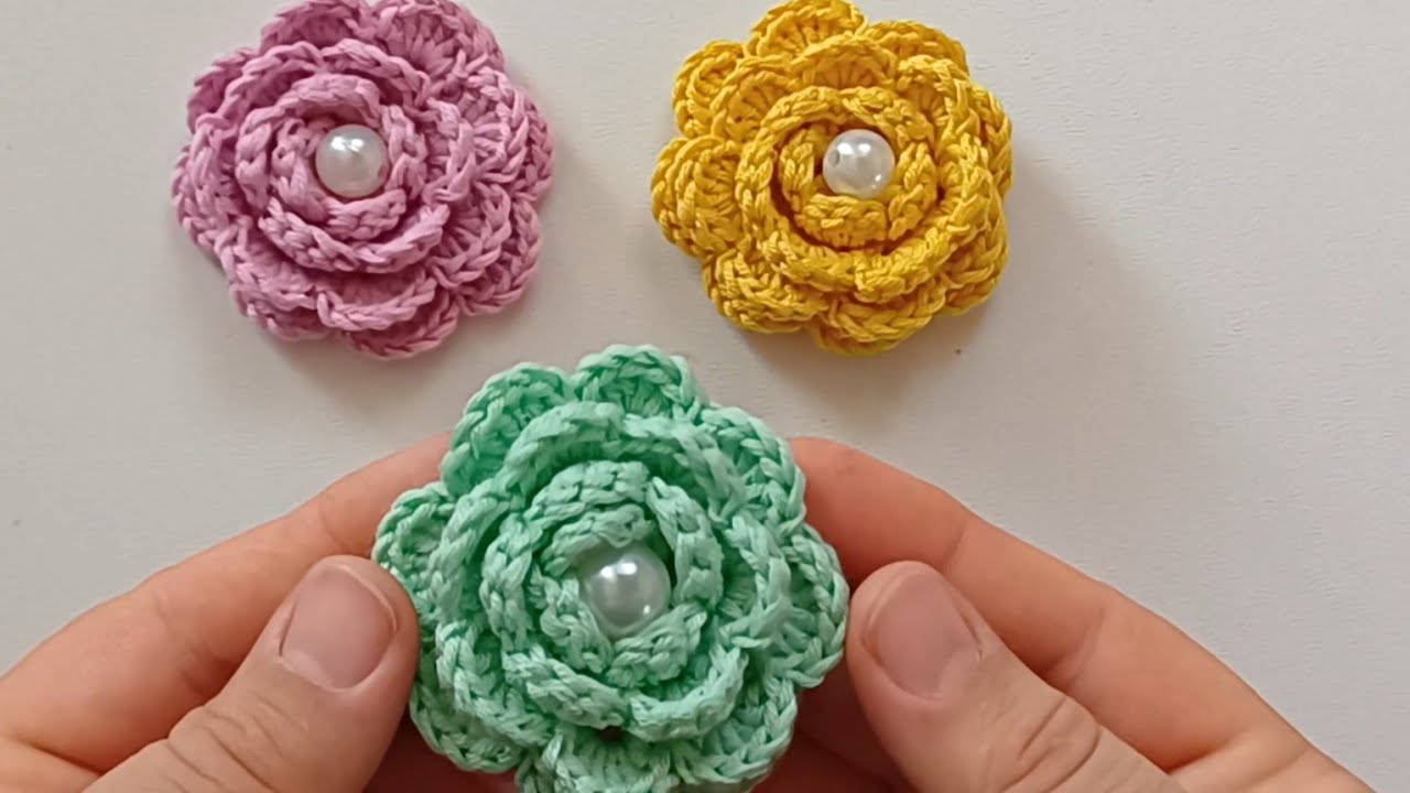 🌹 Stunning Crochet Rose - Easy Flower Magic for Beginners! ✨