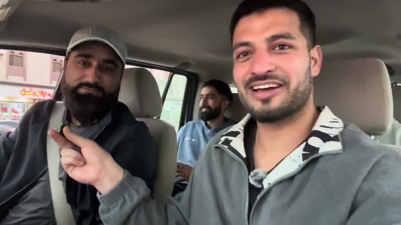 Met a Kashmiri doctor in Saudi Arabia #viral #saudiaarbia #middleeast #food #funny #kashmir 